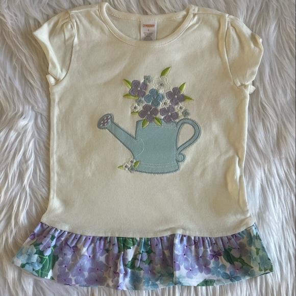 Embroidered Peplum Top and Hydrangea Print Capri Leggings - Picture 3 of 4